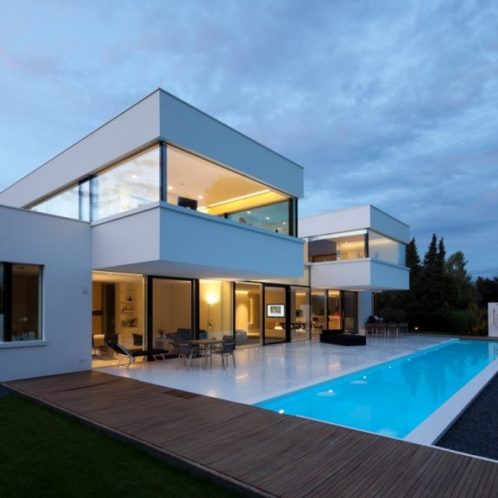The HI-MACS House by Karl Dreer and Bembé Dellinger Architects