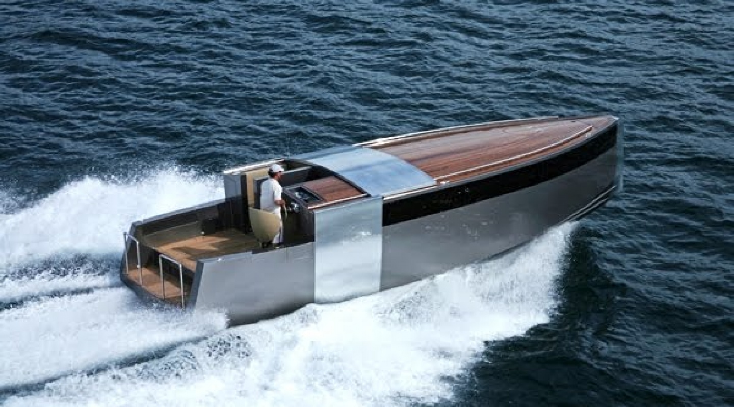 phillipe stark mega yacht a 8