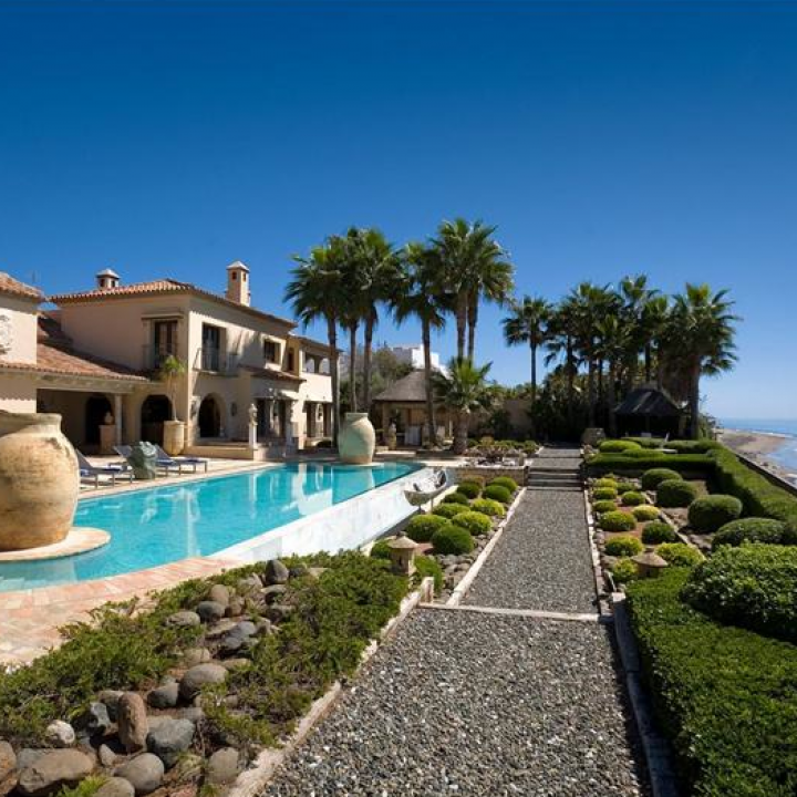villa in los monteros spain