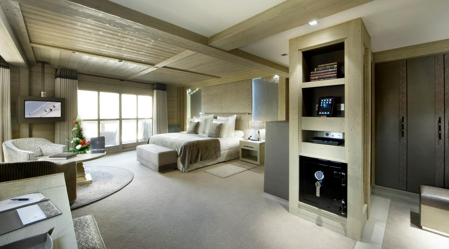 le k2 hotel 12