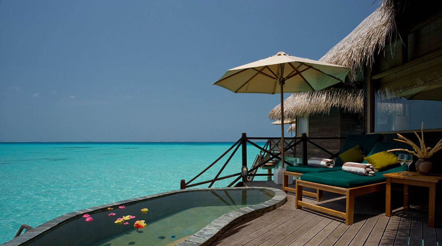 Coco Palm Resort, Maldives11
