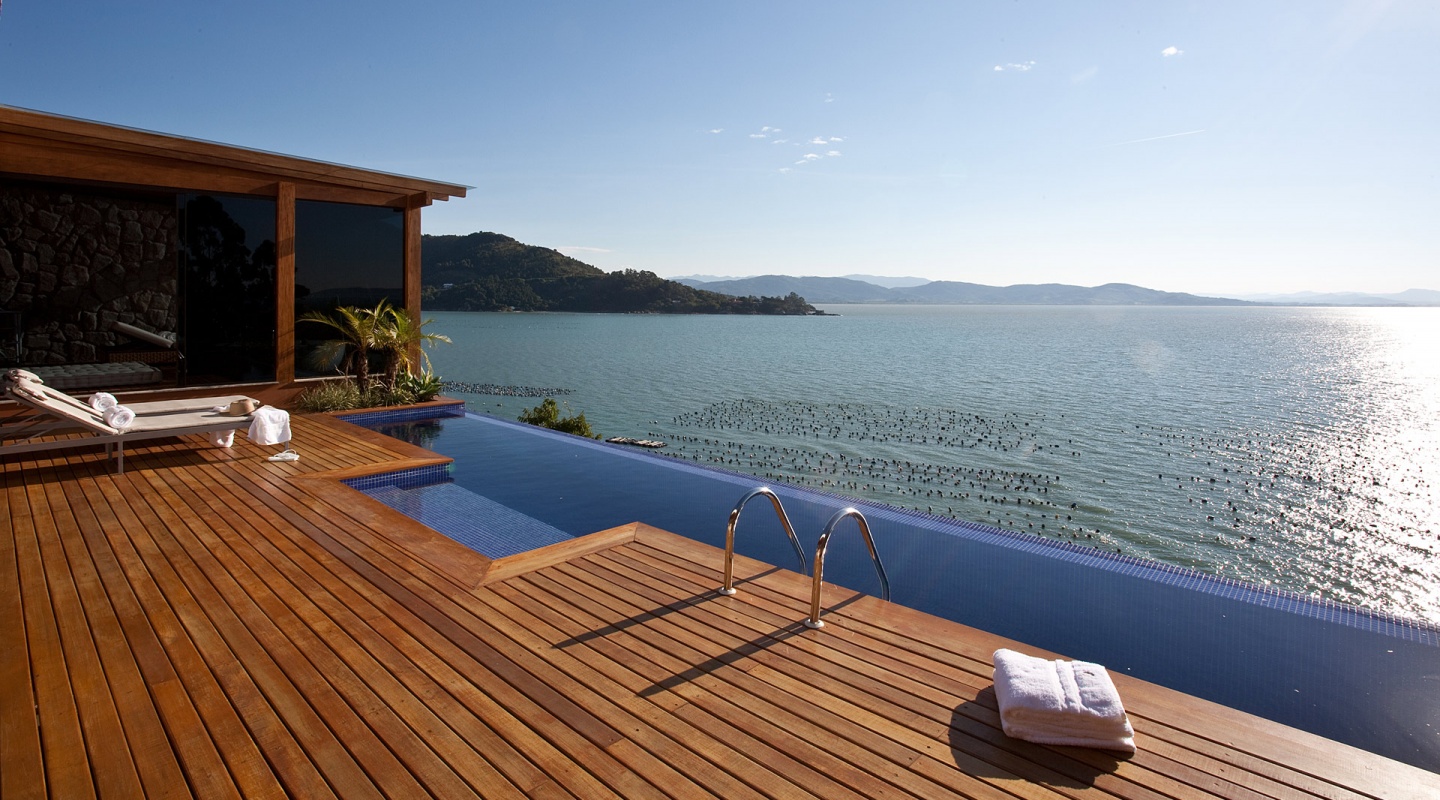 ponta dos ganchos in brazil 12