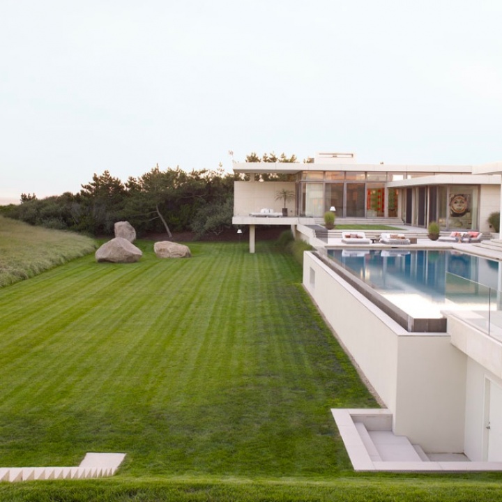 modern hamptons home by kelly behun