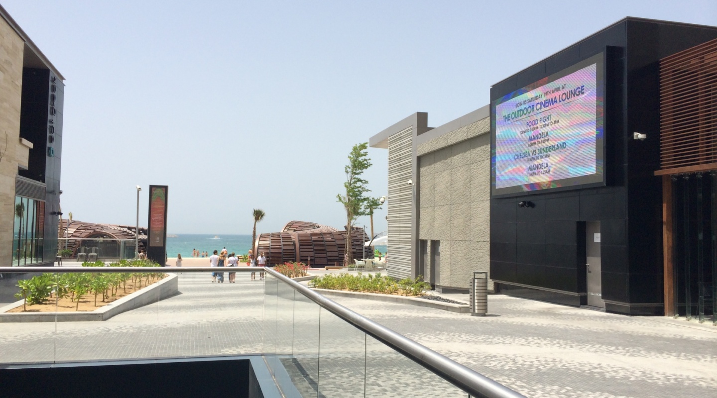 the beach in jbr 3