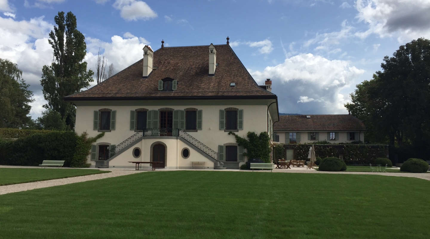 1 lake geneva estate