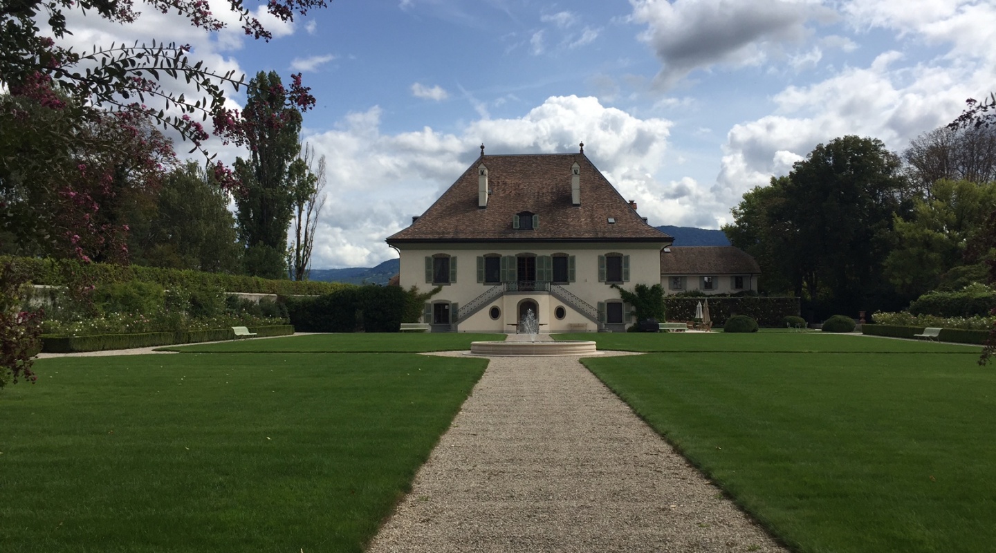 2 lake geneva estate
