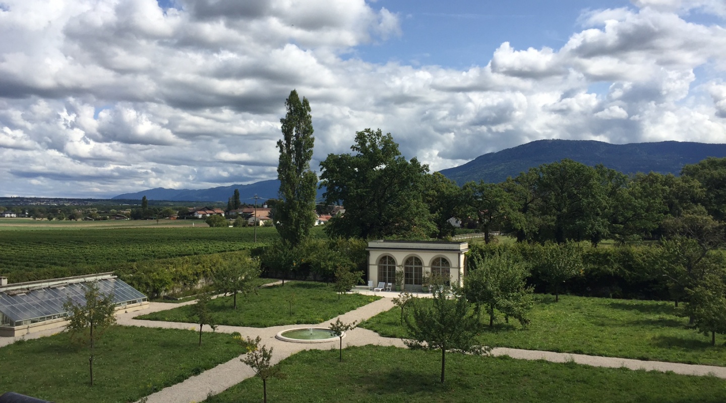 4 lake geneva estate
