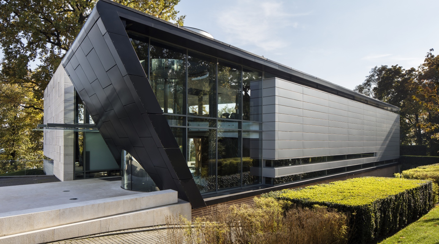 lakehouse in geneva 00015