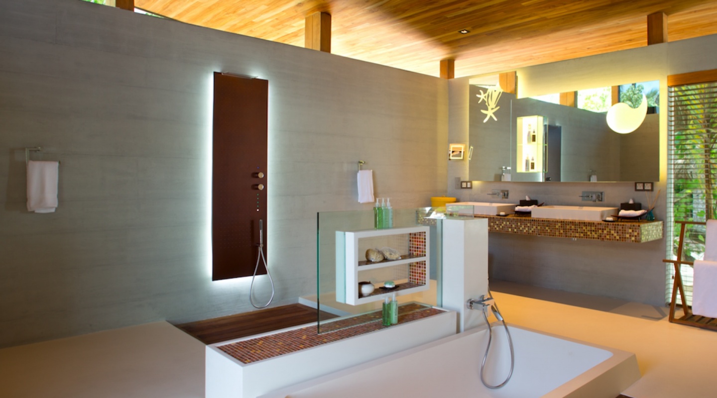 10 coco prive private island