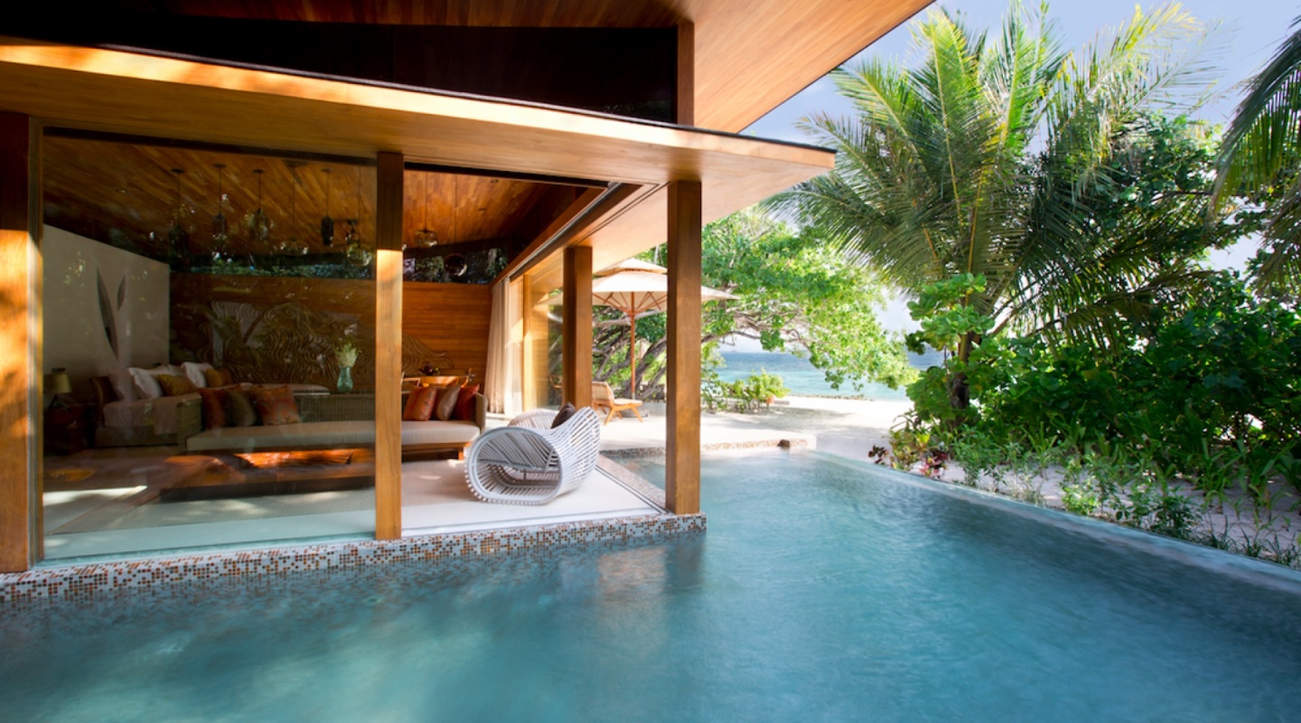 13 coco prive private island