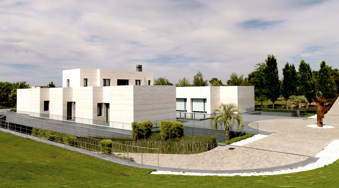 villa in pozuelo de alarcaan 2