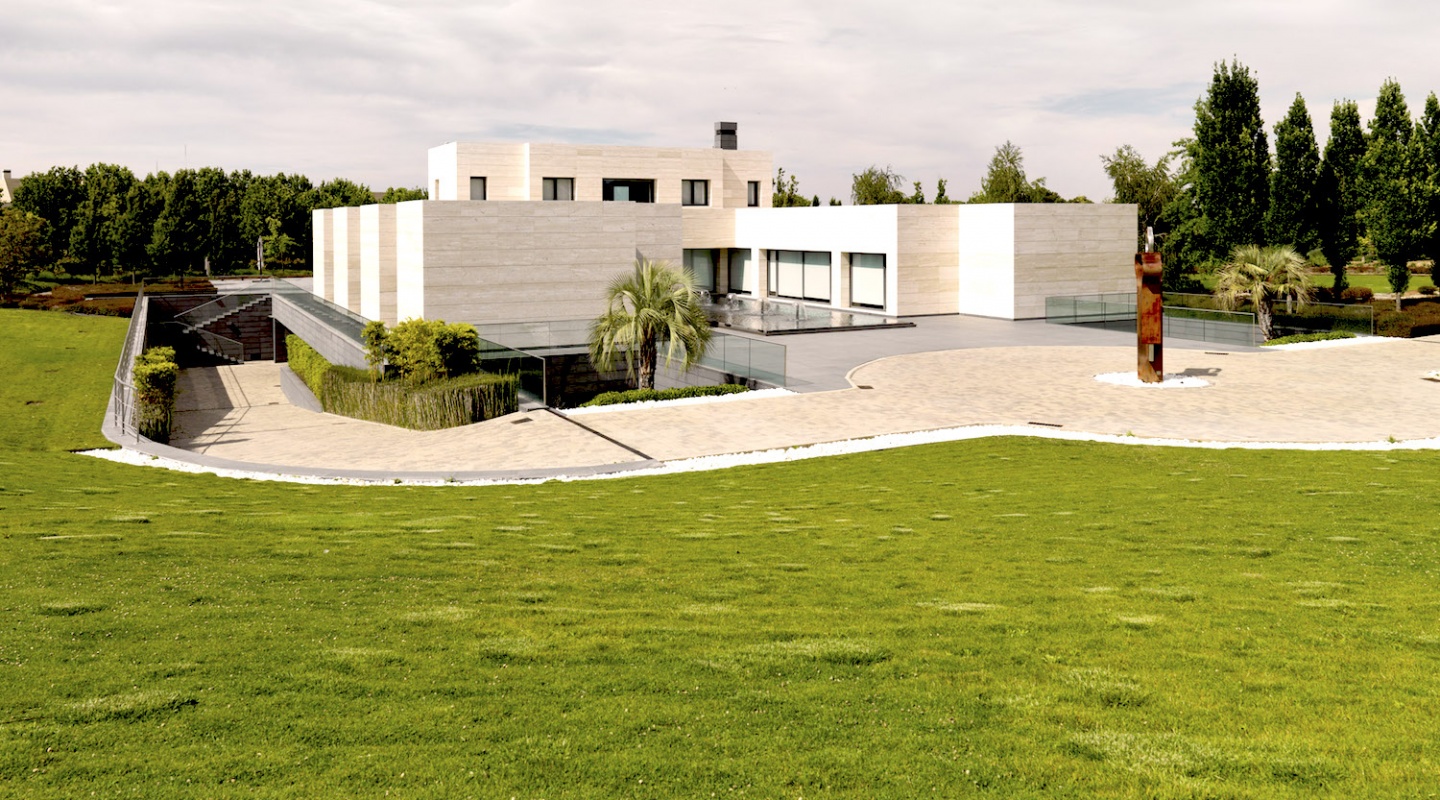 villa in pozuelo de alarcaan 6