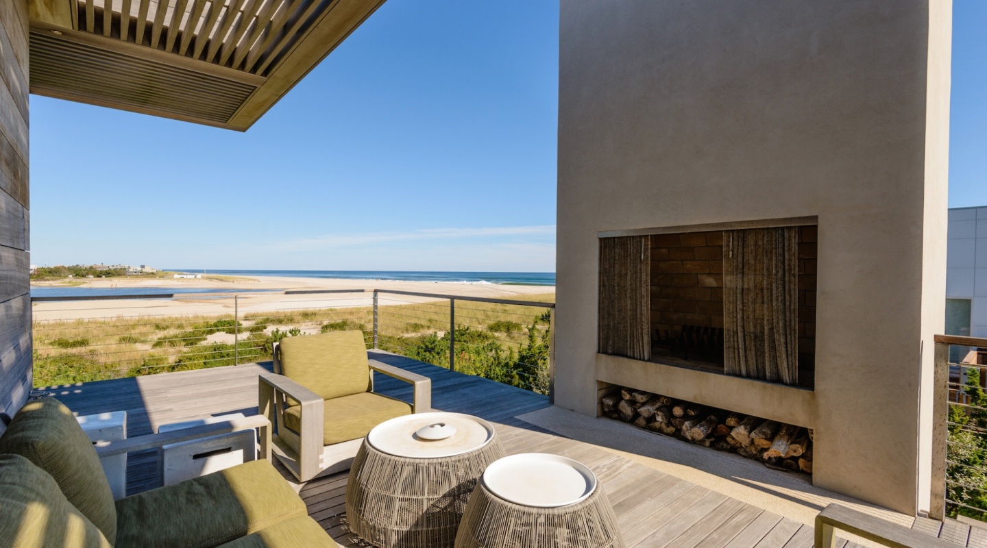 Modern Luxury Beach House in Water Mill, Hamptons, Long Island For Sale