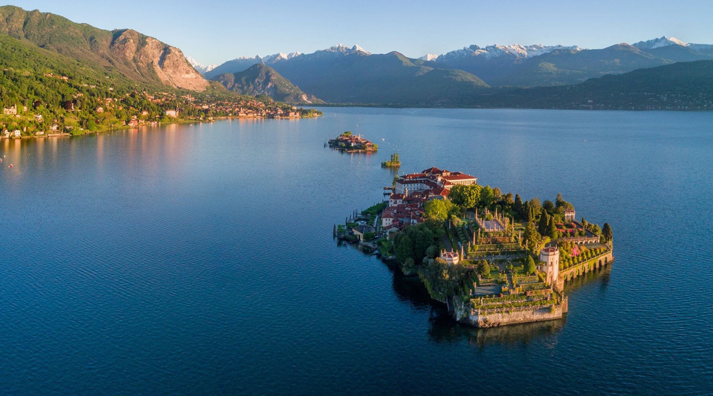 lake maggiore italy
